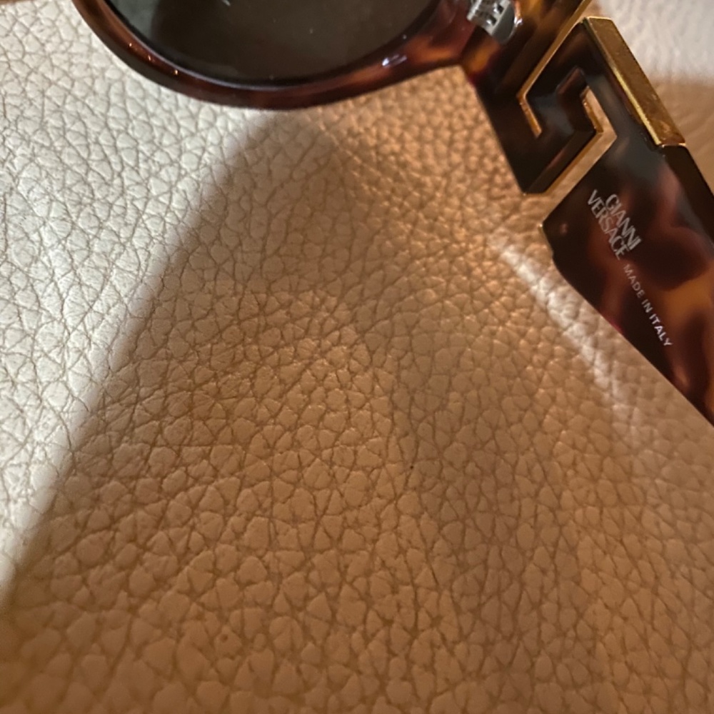 NEW VINTAGE VERSACE SUNGLASSES - Picture 3 of 7